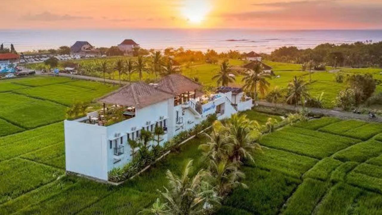 Swell Hotel, Pool Bar & Restaurant Tanah Lot Extérieur photo