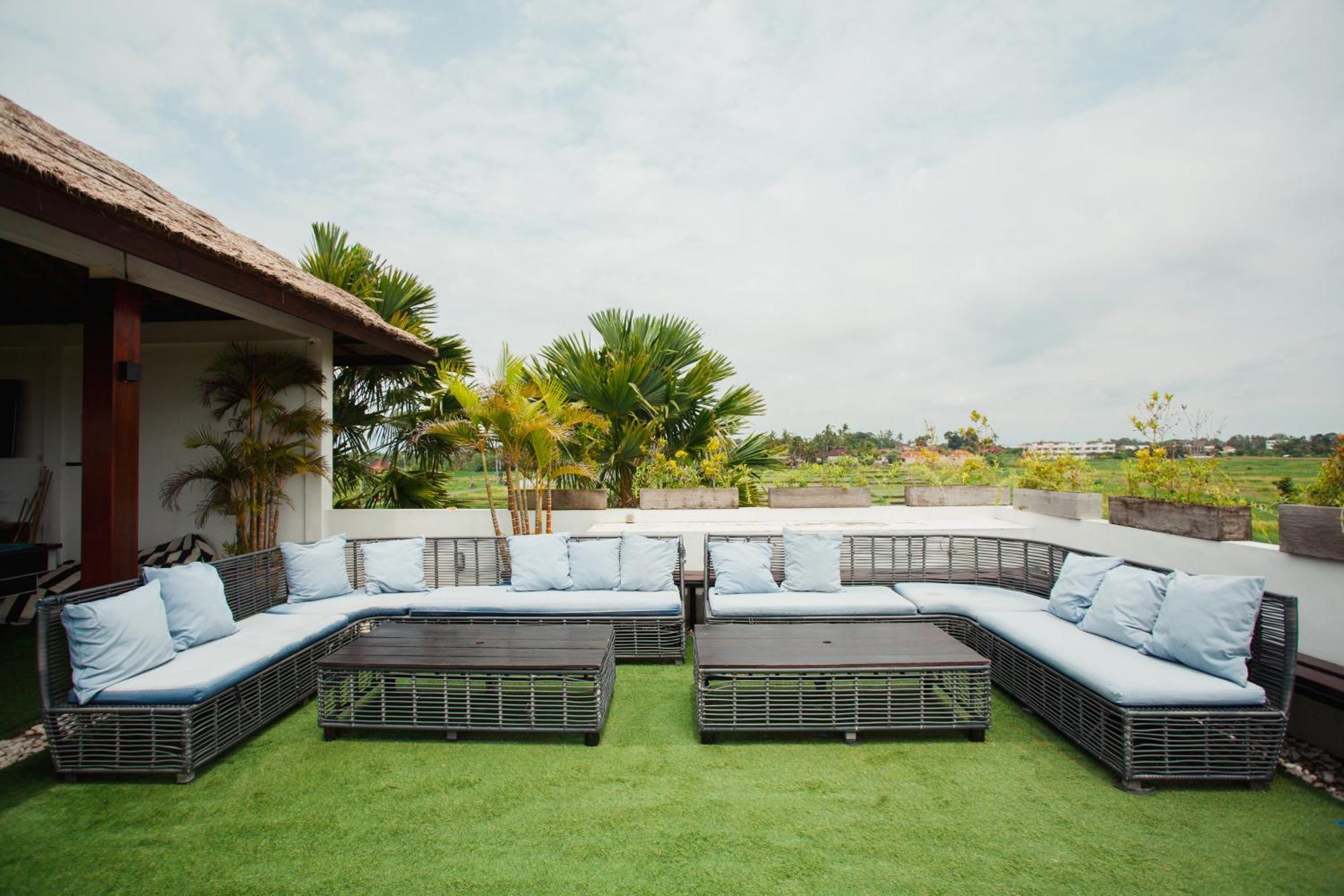 Swell Hotel, Pool Bar & Restaurant Tanah Lot Extérieur photo